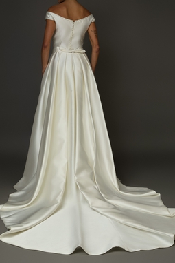 Cauda Vestido Reno
