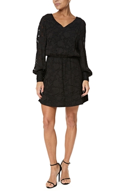 Vestido Curto Renda Preto