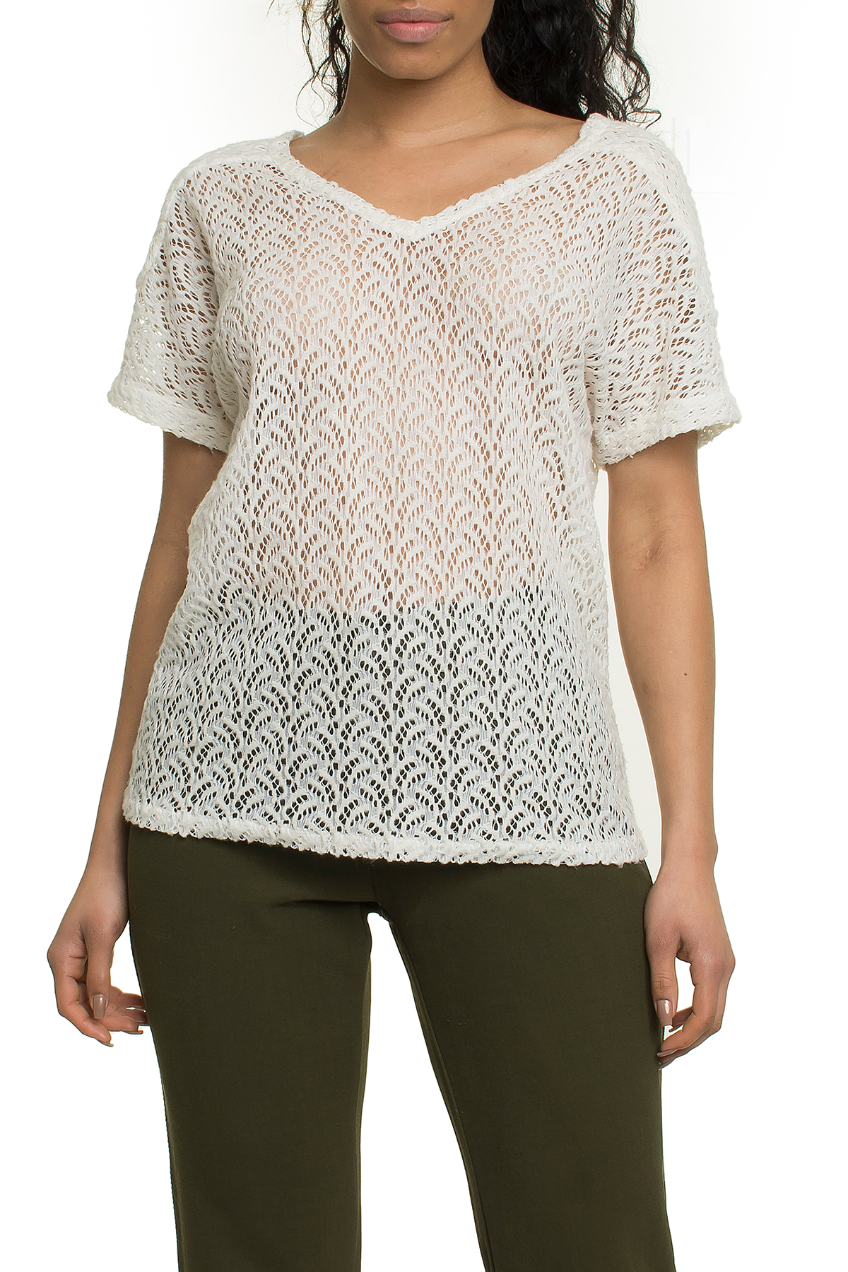 Blusa Manga Curta Furadinha