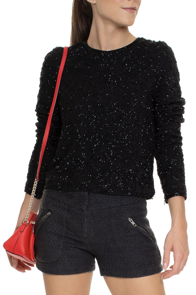 Blusa Preta Bordada Canutilhos