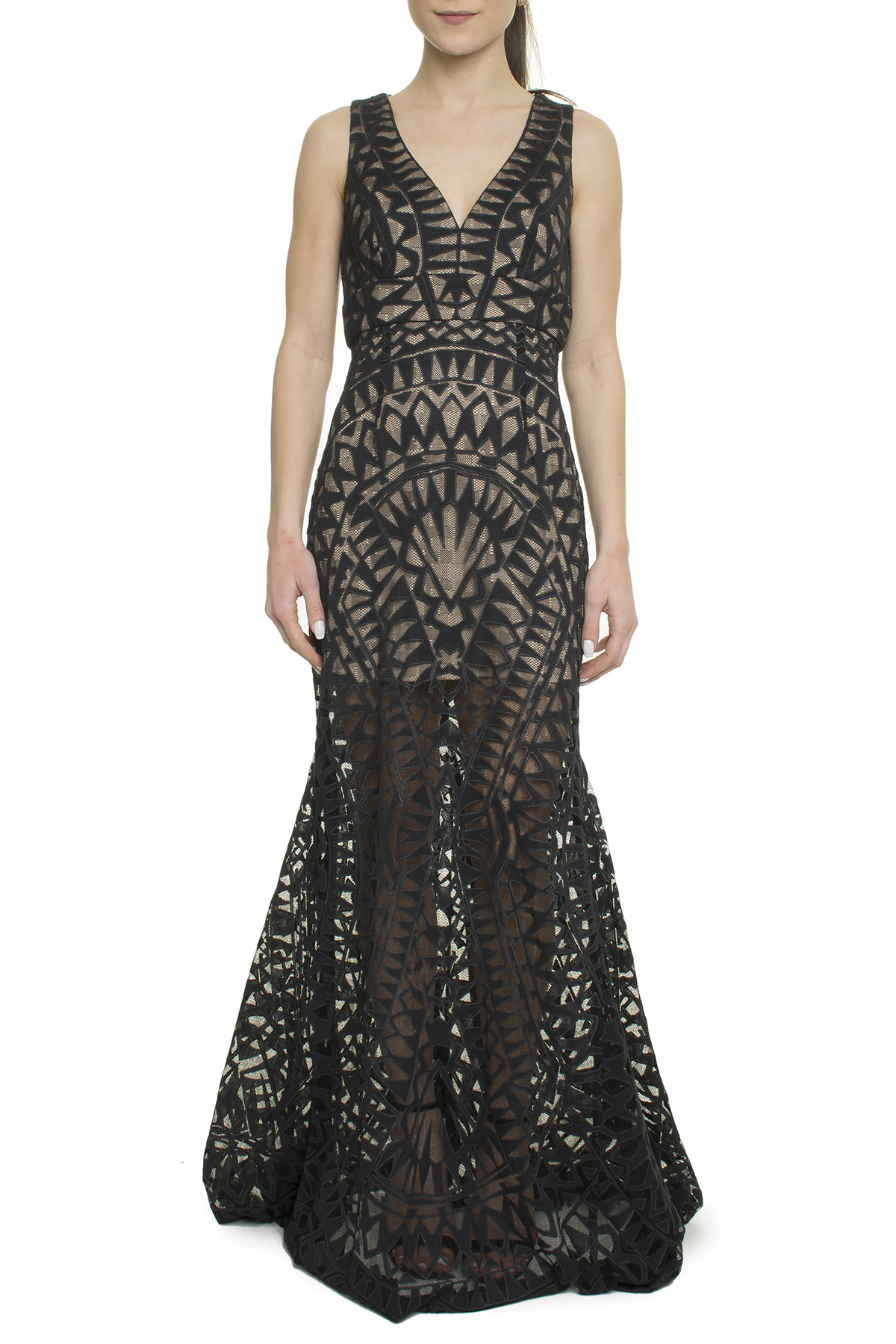 Vestido Preto Fundo Nude